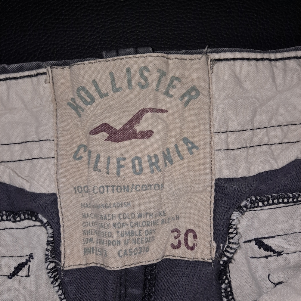 Men's dark gray Hollister shorts size 30